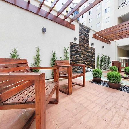 Bem No Centro, Cozinha Completa, Varanda E Garagem Poços de Caldas Exteriör bild