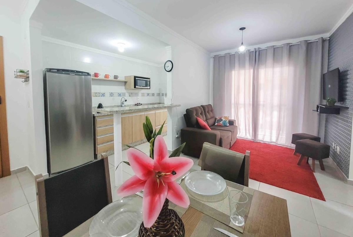 Bem No Centro, Cozinha Completa, Varanda E Garagem Poços de Caldas Exteriör bild